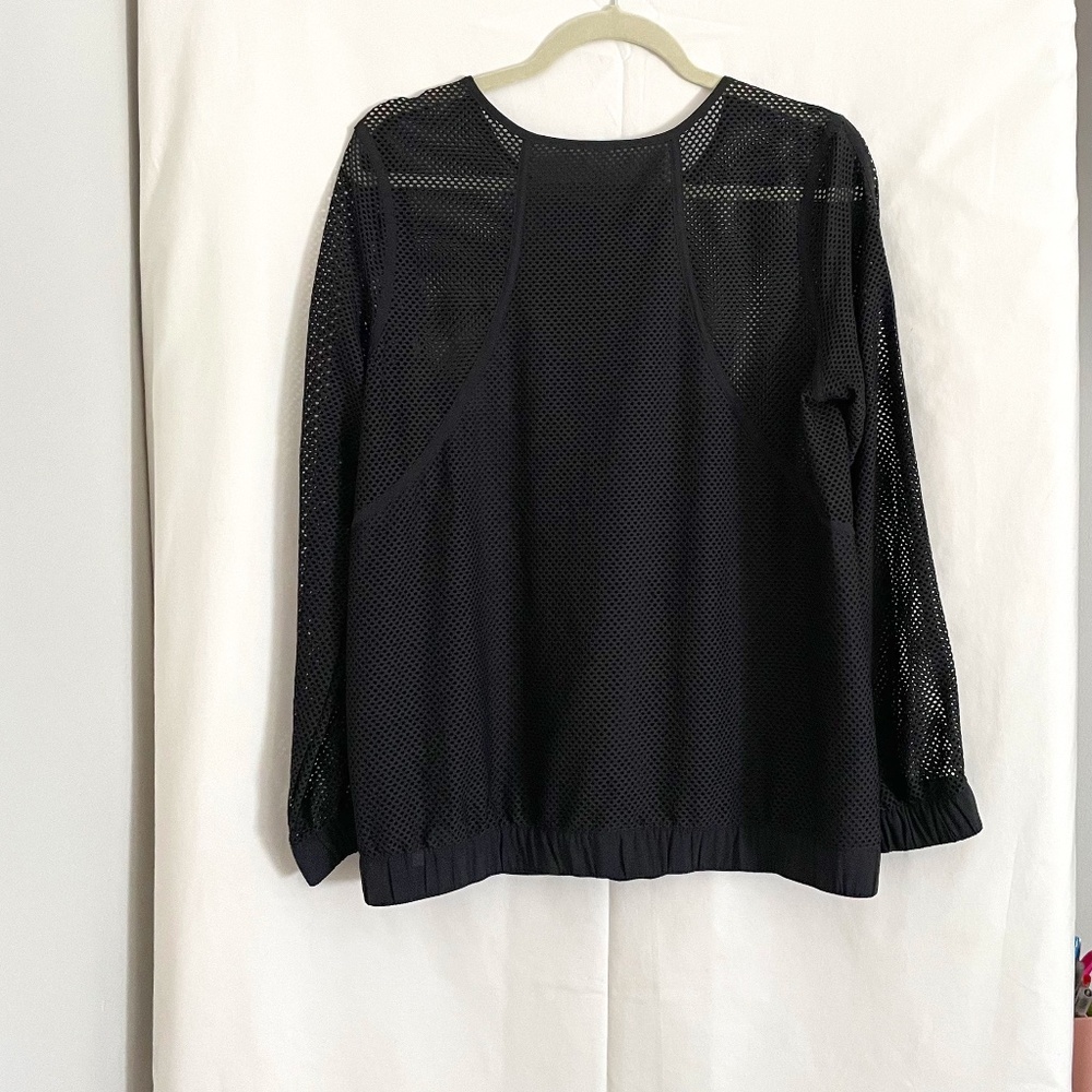 LULULEMON MESH TOP